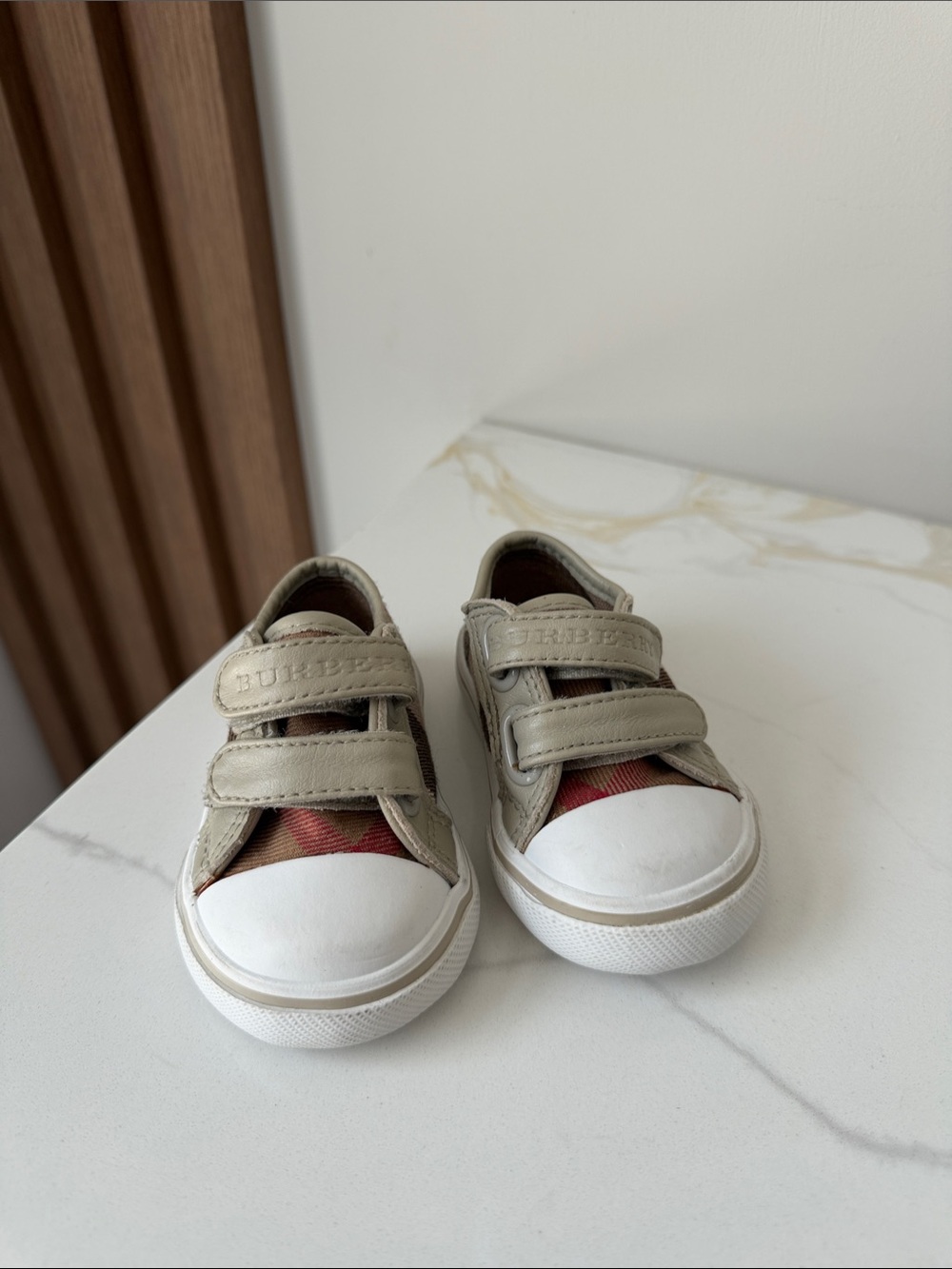 Burberry Beige Leather Sneakers with Red Nova Check Accents